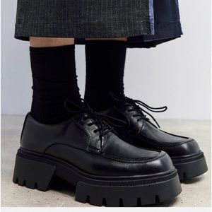 BNWT ZARA BLACK LUG SOLE LACE UP LOAFERS sold out! Size 40 size 9 ****SOLD***